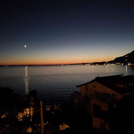 Vila Jadran Omiš Exterior foto